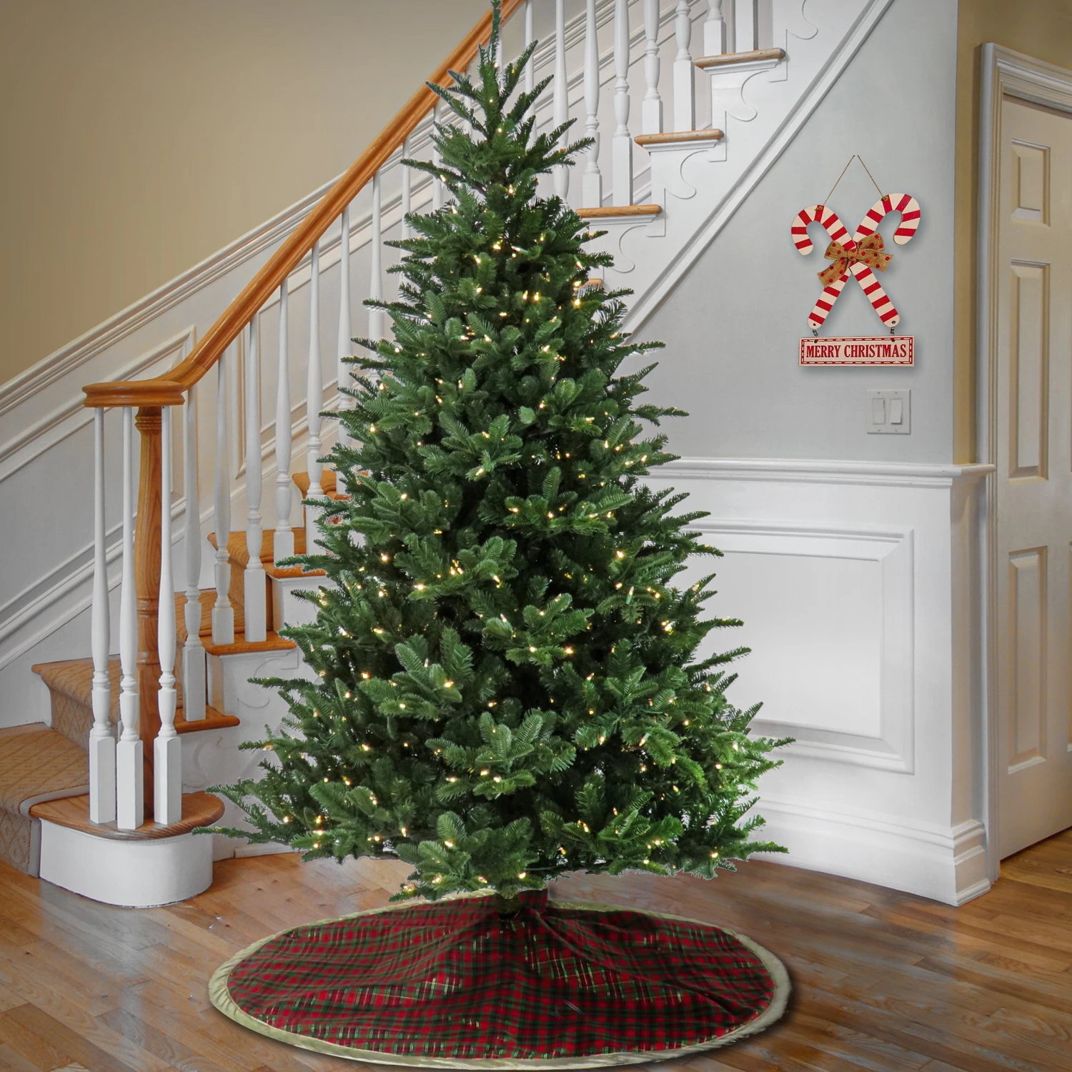 National Tree Company 7.5 Ft Norway Spruce Tree With LED Lights - Image 2